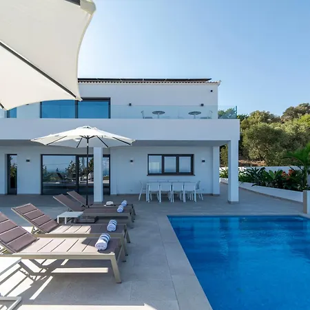 Happyplace Malaga - Villa With Panoramic Sea View Heated Infinity Saltwater Pool Exterior photo